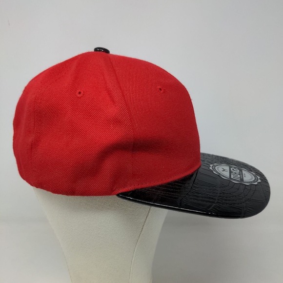 Muka Men's Snapback Flat Bill Hat Red Size OSFA Blank 100% Acrylic W/Sticker - Picture 4 of 8